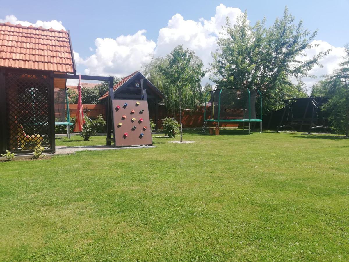Penzion Kozak B&B Sebedrazie Екстер'єр фото